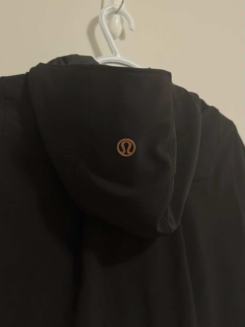 Lululemon Studio Softshell
Black - Picture 7 of 8